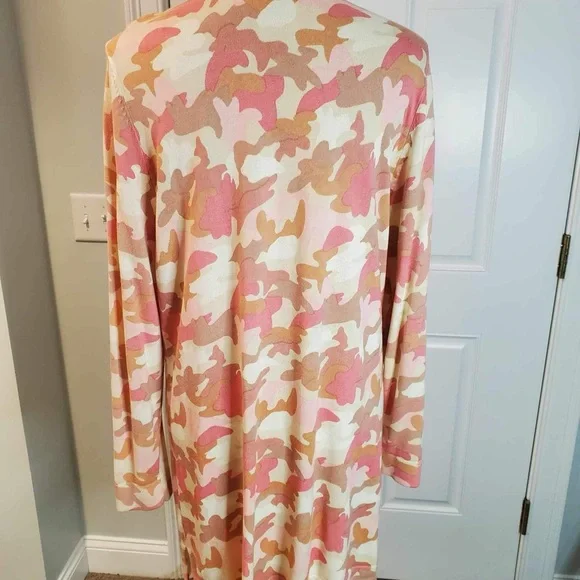 Isaac Mizrahi Cardigan - Picture 2 of 6